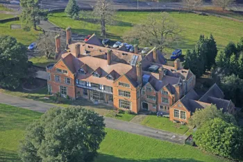 Greenham Lodge